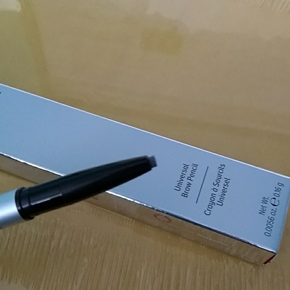 Brow Pencil - Picture 5 of 6